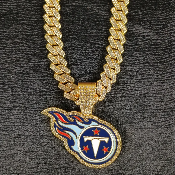 NFL Tennessee Titans 20 Inch Necklace Pendant Cuban Chain Link Football Jewelry - Picture 4 of 6